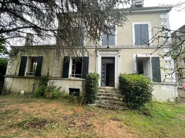 Villa 7 pièces 157 m² 