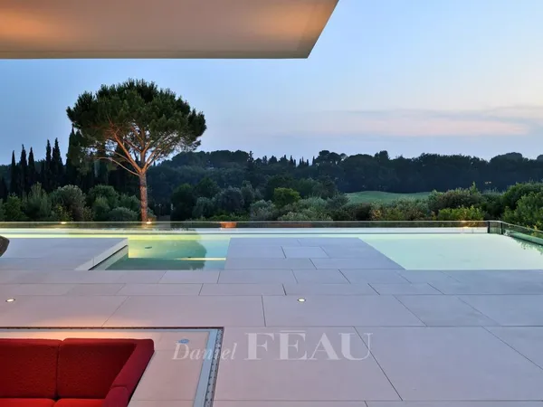 Villa 10 pièces 468 m² 