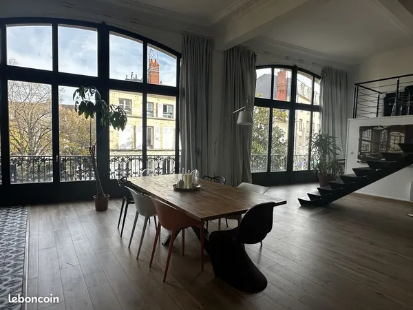 Loft 5 pièces 203 m² 