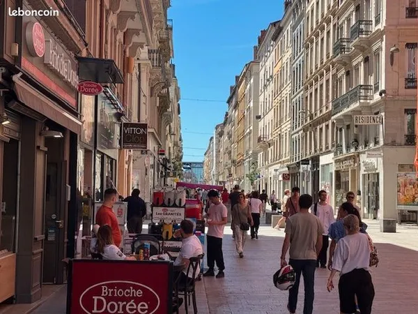 Commerce divers 80 m² 