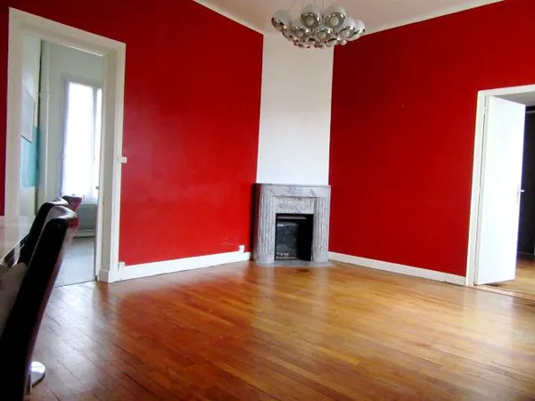 Loue appartement atypique et lumineux - 67m² 