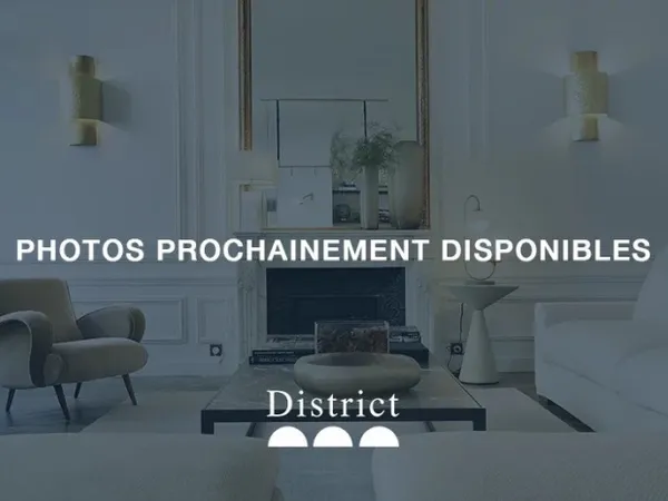 Faubourg-du-Roule / Elégant appartement de 100² avec 3 chambres 