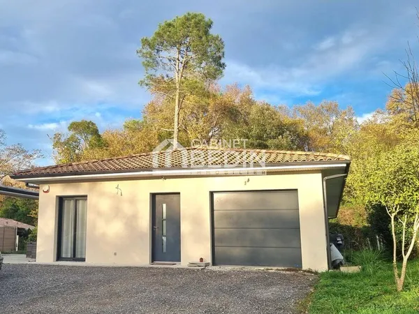 Maison de plain-pied 5 pièces 142 m² 