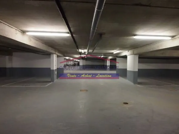 Parking 13 m² 