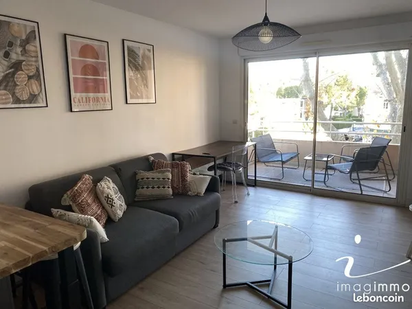 Studio 1 pièce 23 m² 