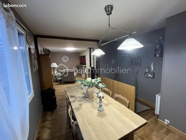 Maison 6 pièces 105 m² 