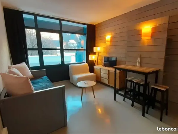 Studio classé 3* avec piscine Saint-Lary village 