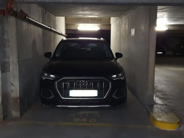 Parking 10 m² 