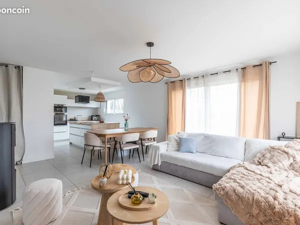 Maison 7 pièces 121 m² 