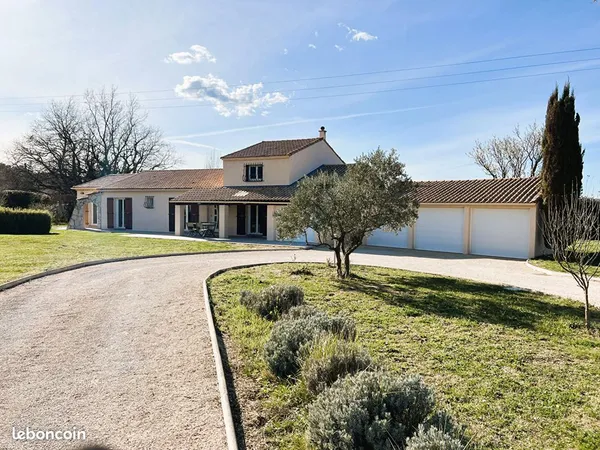Maison 6 pièces 164 m² 