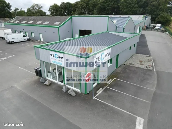 Local d'activité 119 m² 