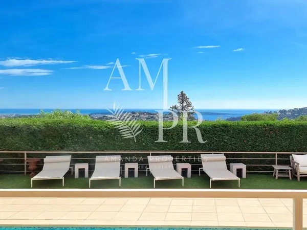 VILLA PLAIN PIED-VUE MER- INTERIEUR MODERNE 