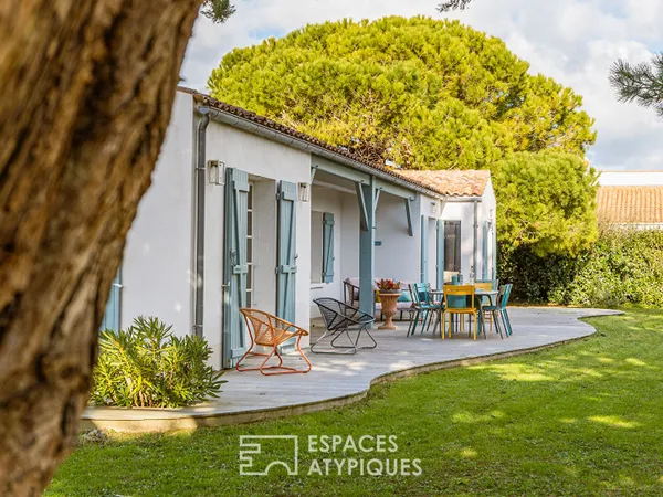 Élégante villa littorale entre charme authentique et esprit bohème 