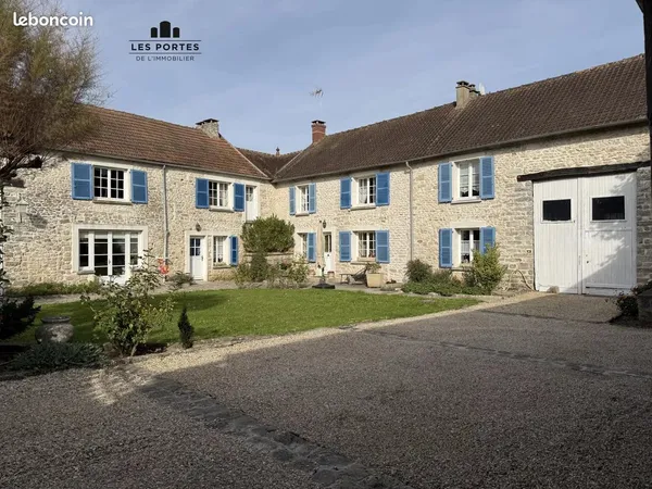 Propriété 9 pièces 344 m² 