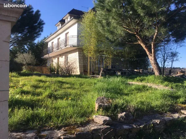 Grande maison à Lacapelle Marival 