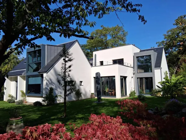 Maison 9 pièces 239 m² 