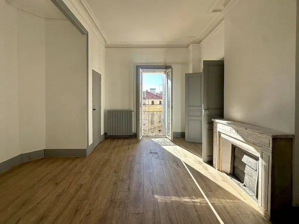 Appartement 6 pièces 141 m² 