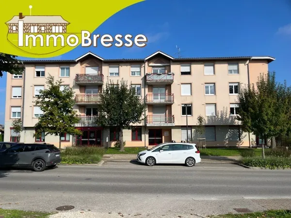 Montrevel en Bresse - A louer - Appartement type 3 - Deuxième étage 