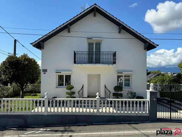 Maison 8 pièces 202 m² 
