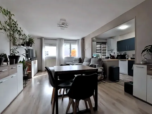 Appartement 4 pièces 81 m² 