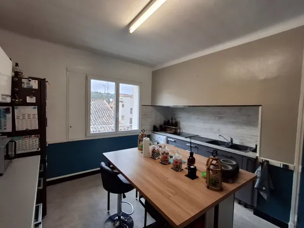 Appartement spacieux Bedarieux 4 pièce(s) loué 
