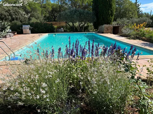 Propriété 7 pièces 200 m² 