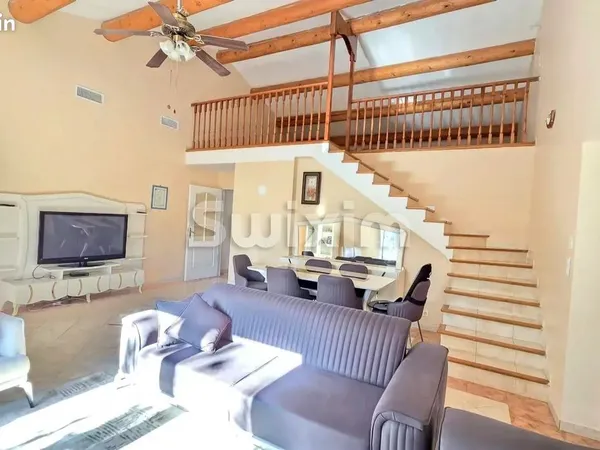 Maison 5 pièces 200 m² 