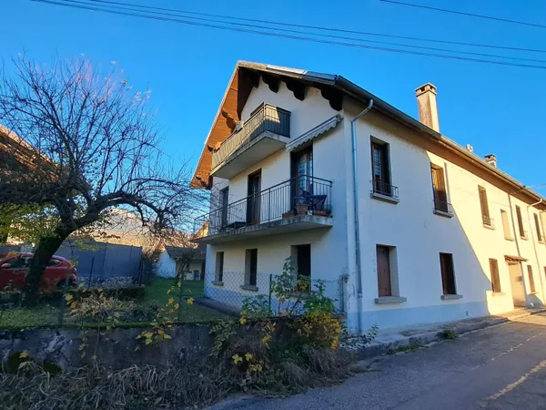 Les Echelles, appartement 75m² au RDC 