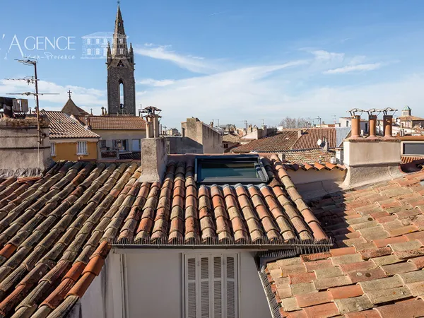 Aix - Appartement coup de coeur, centre ville, dernier étage, t 