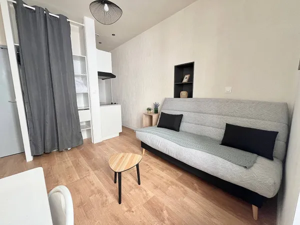 Appartement 1 pièce 15 m² 