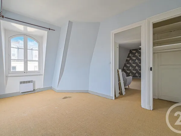 Appartement 4 pièces 56 m² 