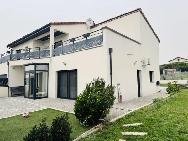Maison 7 pièces 190 m² 
