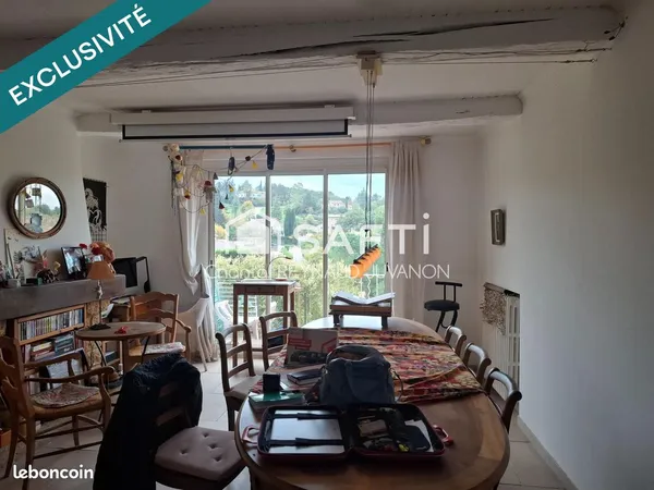 Propriété 4 pièces 104 m² 