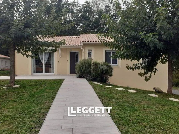 Maison de plain-pied 5 pièces 134 m² 
