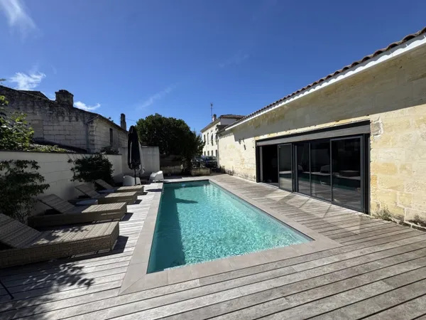 Maison 6 pièces - 215m2 