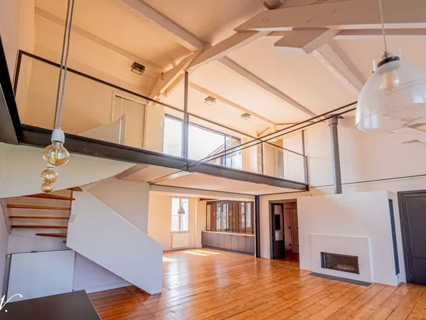 Appartement 5 pièces 230 m² 