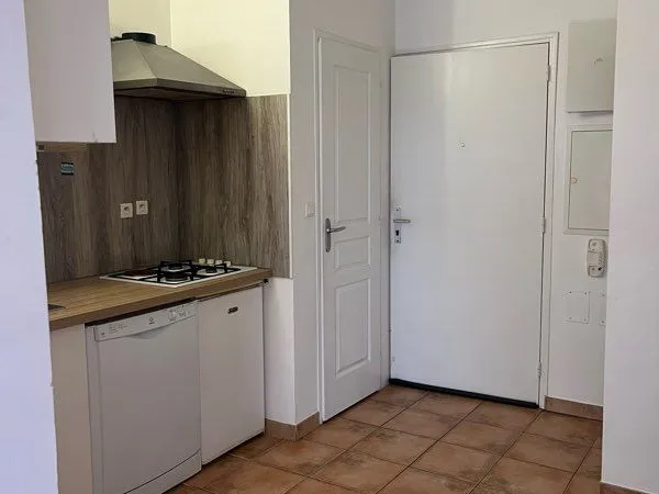 🏡 À vendre - Bel appartement T2 de 44 m² dans un quartier recherché de Cavaillon - Idéal 