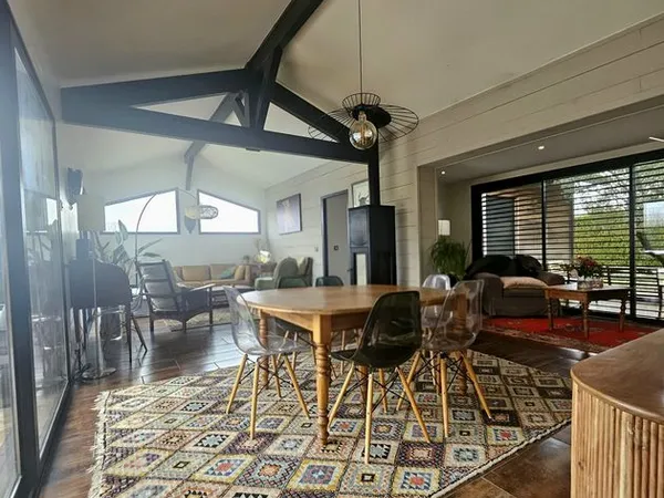 Maison 6 pièces 168 m² 