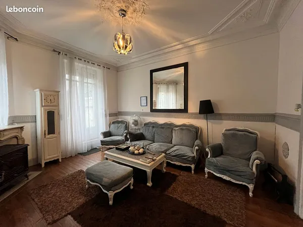 Maison 8 pièces 151 m² 