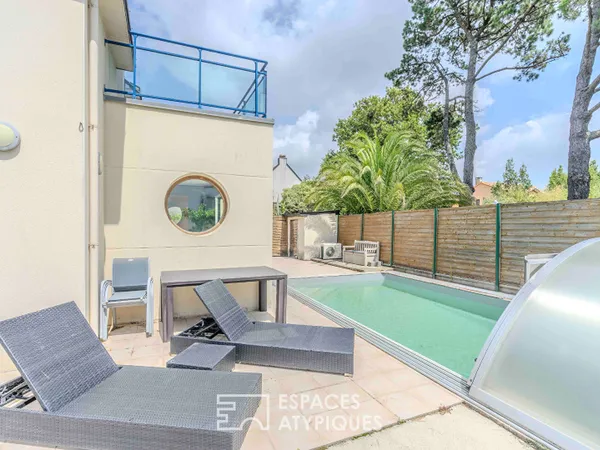 Maison contemporaine avec piscine à 150 m de la plage de la Courance 