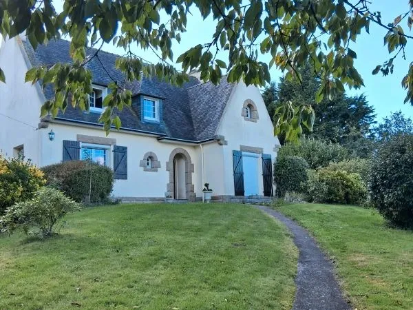 Le Juch - Maison d'architecte 168 m² jardin 1800 m² 
