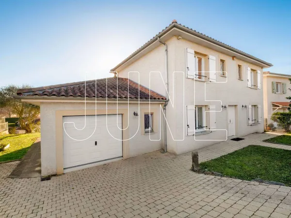 Maison 6 pièces 122 m² 