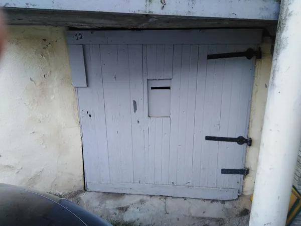 petite garage de 10m2 en plein centre ville de roanne 42300 