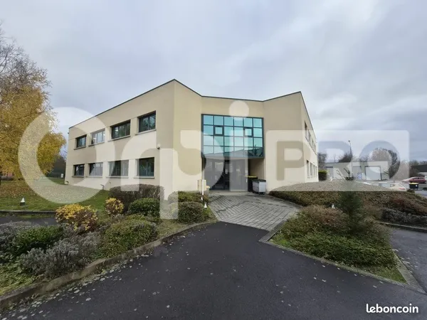 Bureau 118 m² 