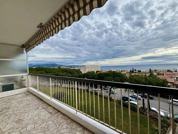 Appartement Nice 3 pièce(s) 67.2 m2 