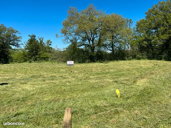 Terrain constructible à vendre 