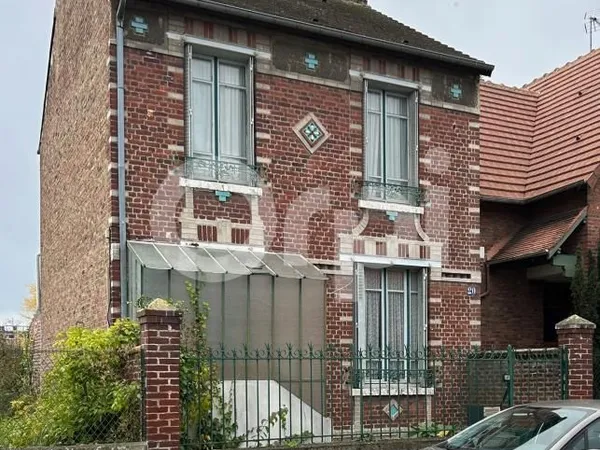 Maison 5 pièces 74 m² 