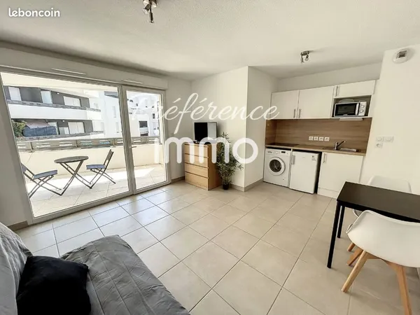 Studio 1 pièce 26 m² 