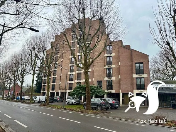 Studio 1 pièce 25 m² 