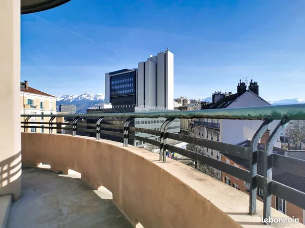 Appartement 3 pièces 104 m² 